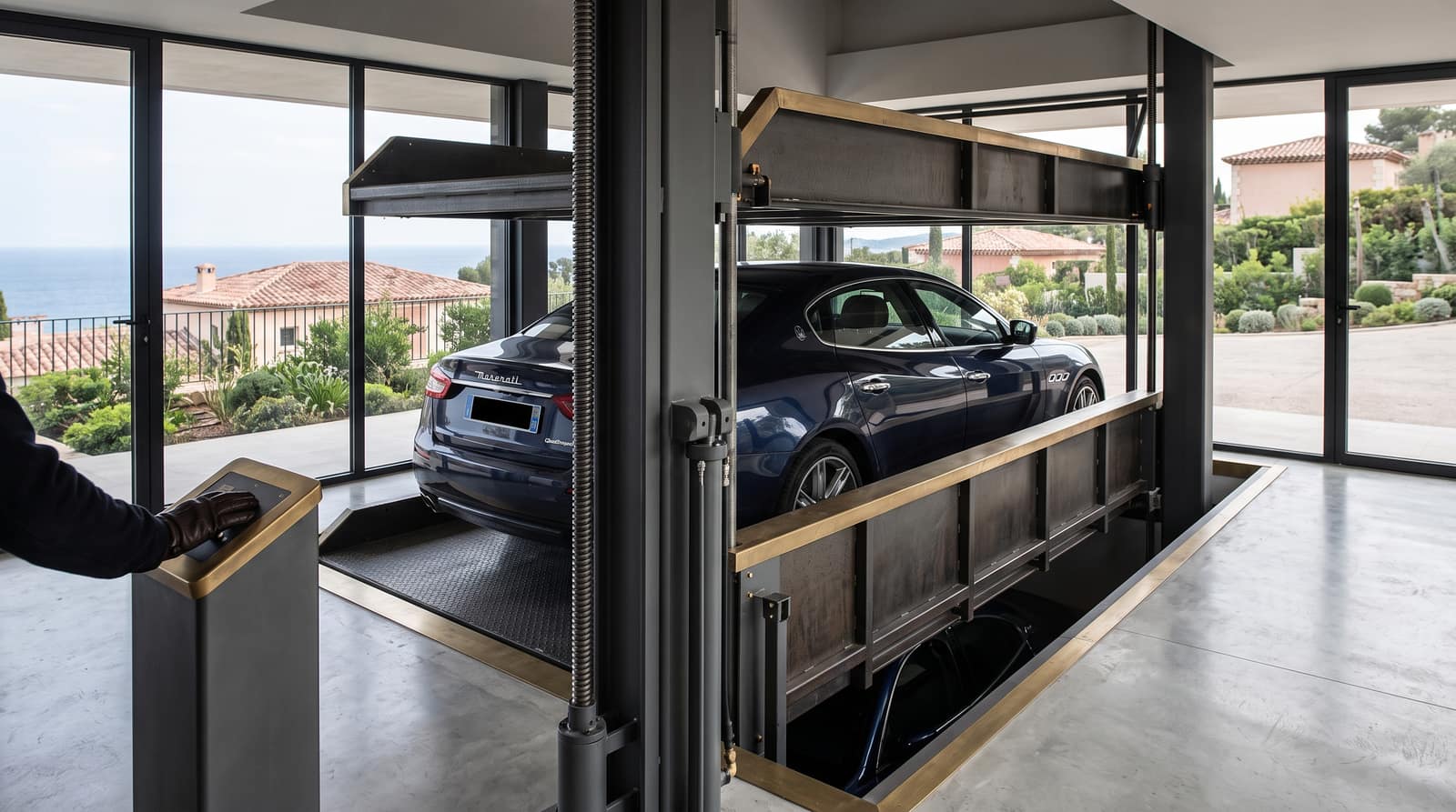 Le monte-voiture à vis : un système de levage moins courant